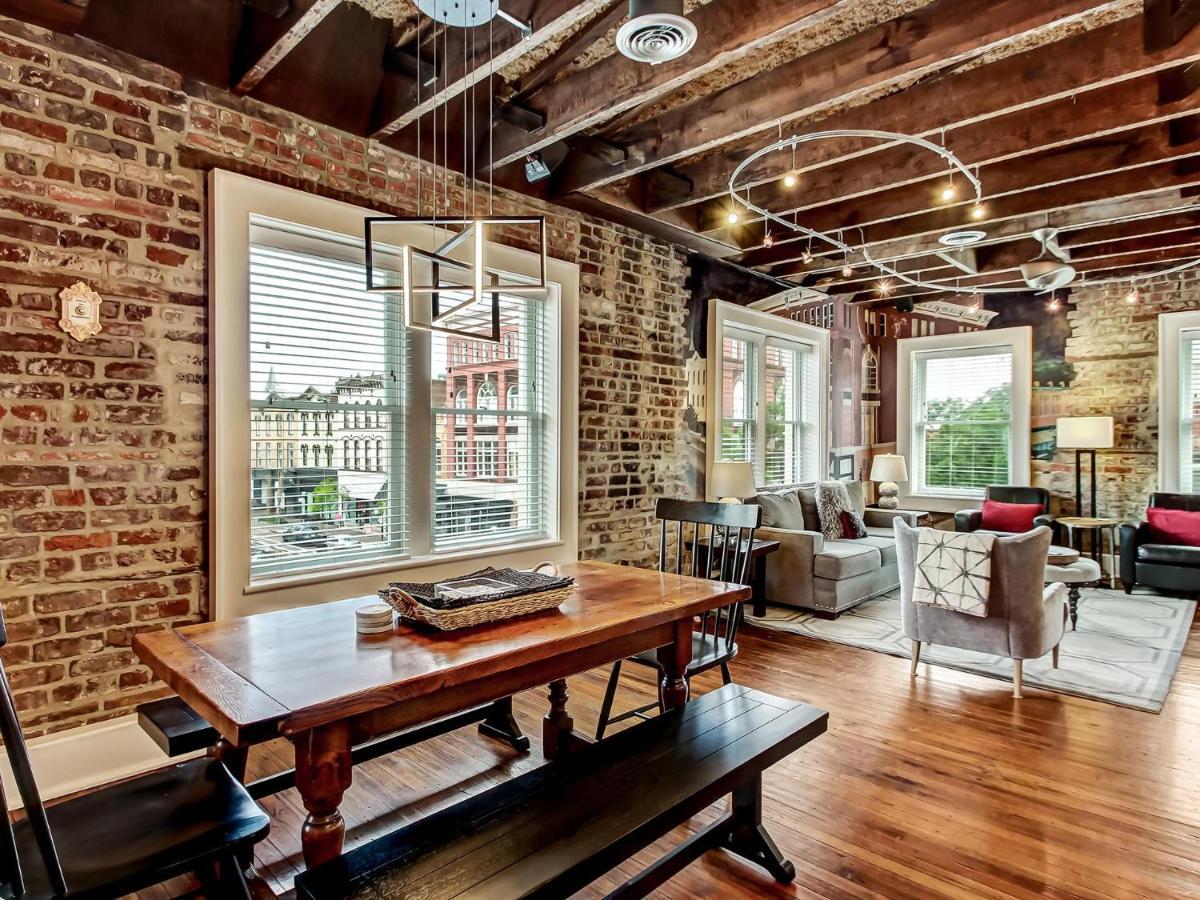 Broughton Corner Loft Lägenhet Savannah Exteriör bild