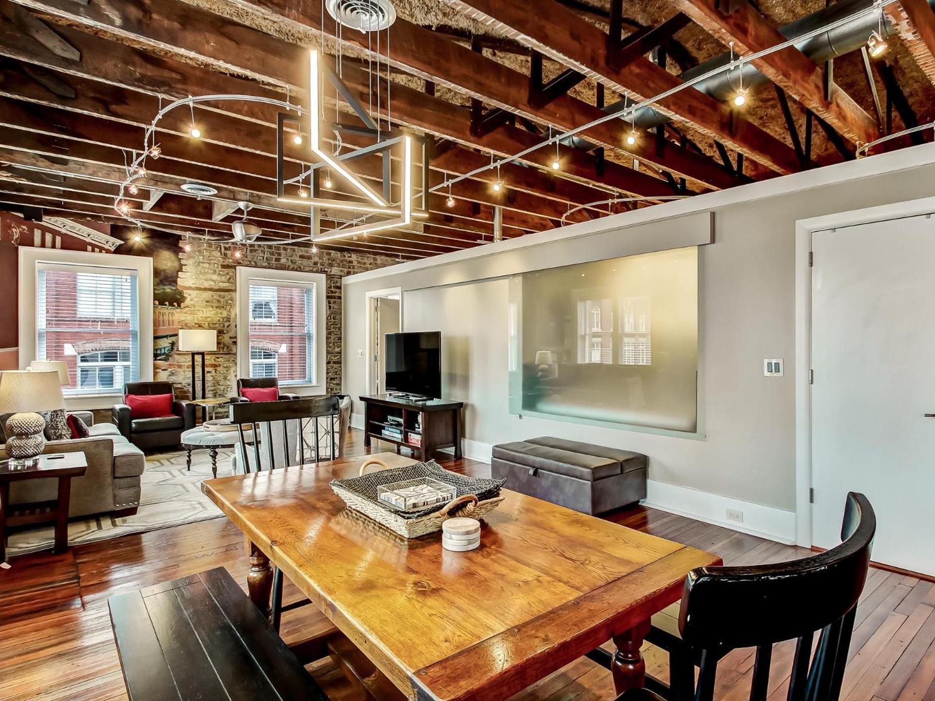 Broughton Corner Loft Lägenhet Savannah Exteriör bild