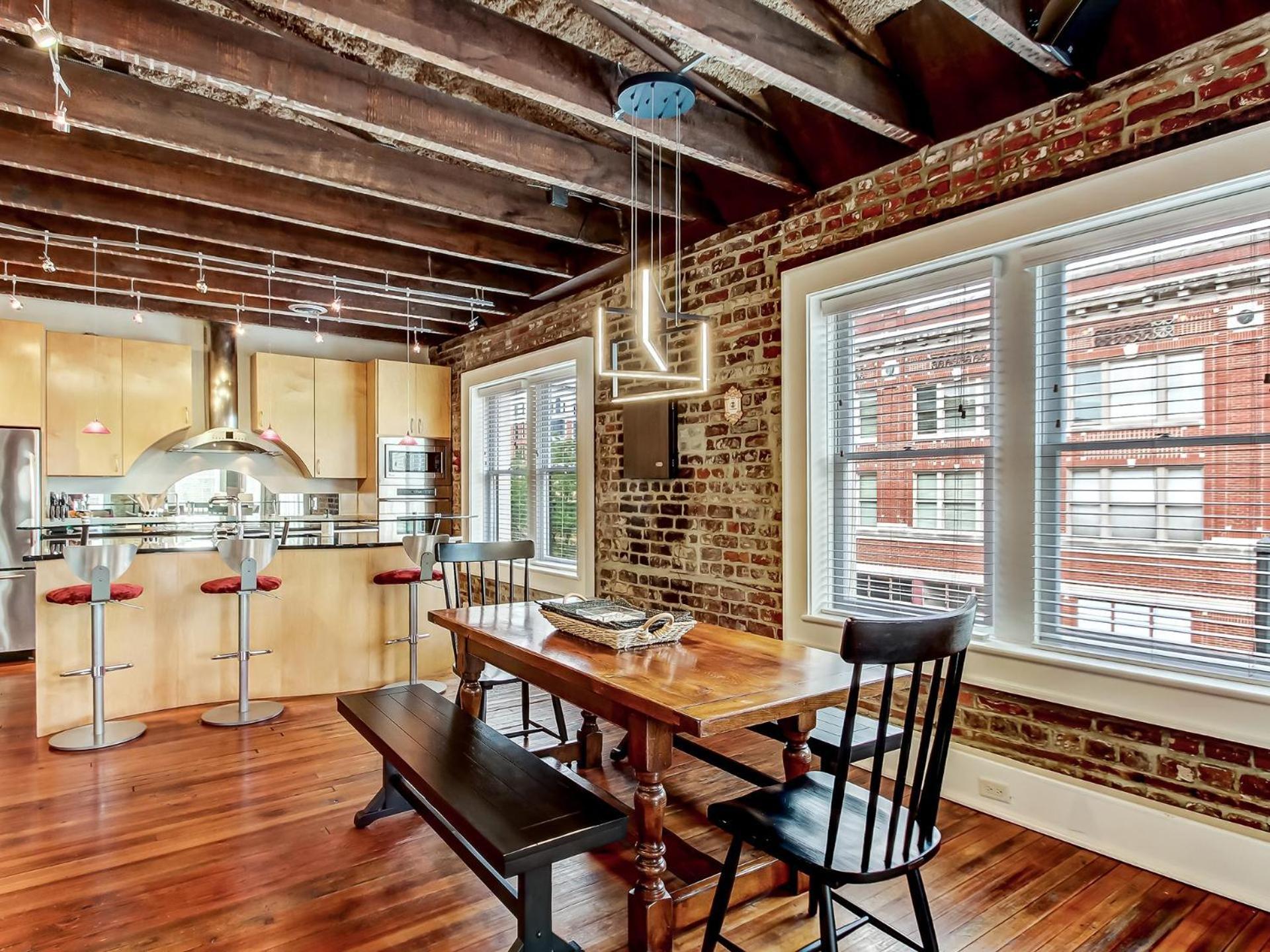 Broughton Corner Loft Lägenhet Savannah Exteriör bild
